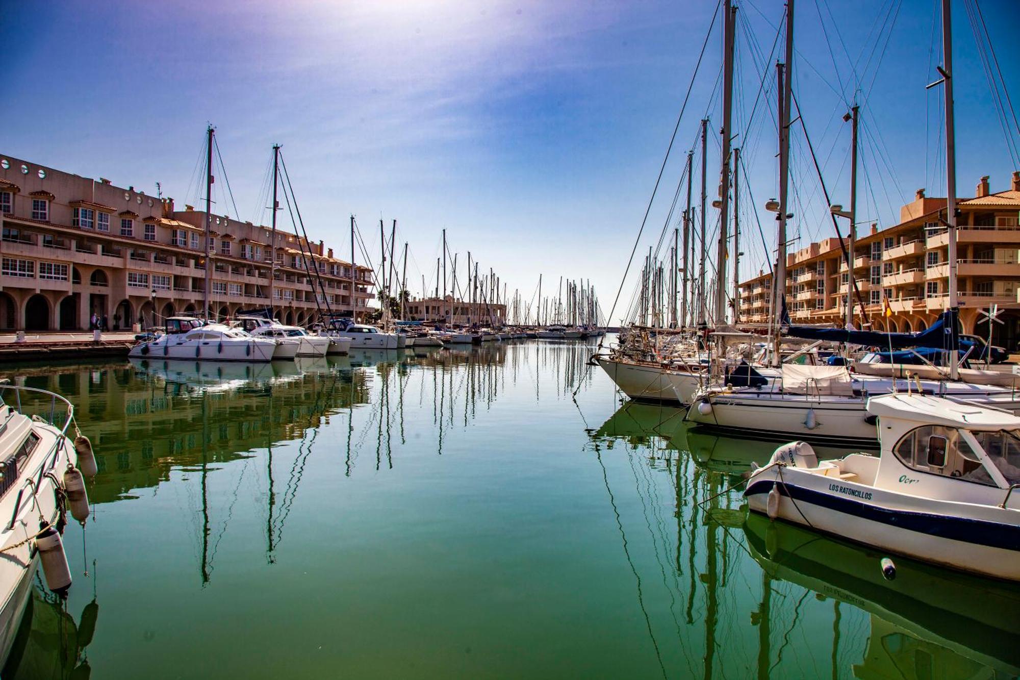 Expoholidays - Puerto Deportivo La Goleta Almerimar Eksteriør bilde